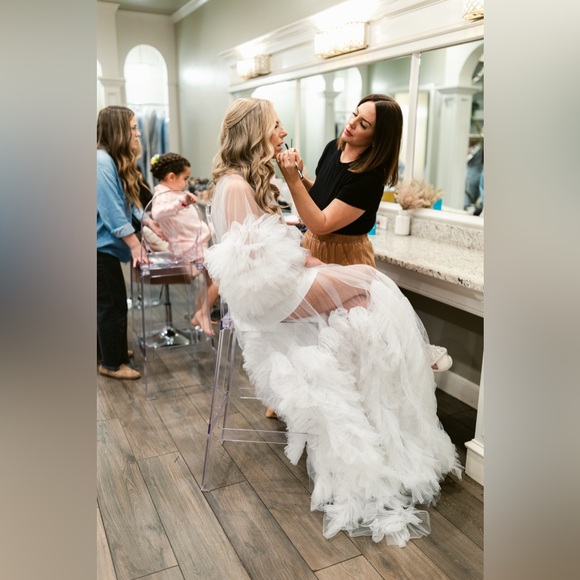 VOIR Victoria Robe - Picture 8 of 14